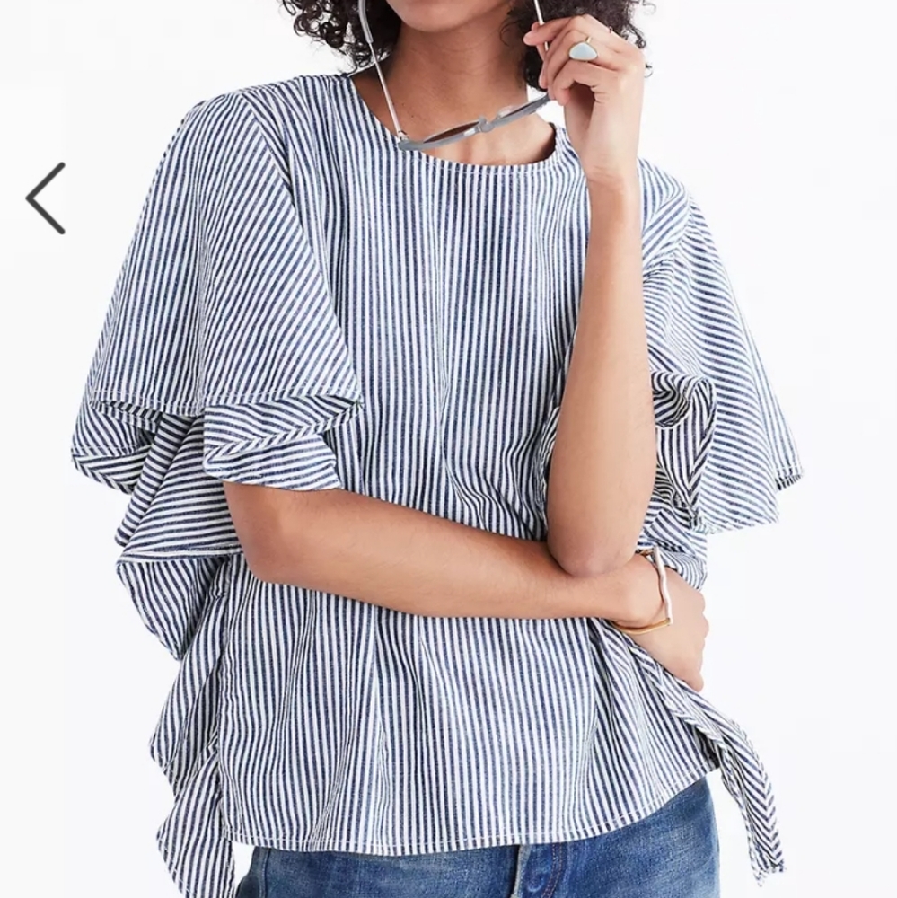 Madewell sz M indigo striped butterfly sleeve top.
